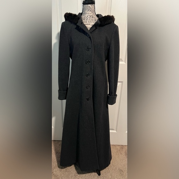 Donnybrook Jackets & Blazers - Donnybrook 100% Wool Long Coat